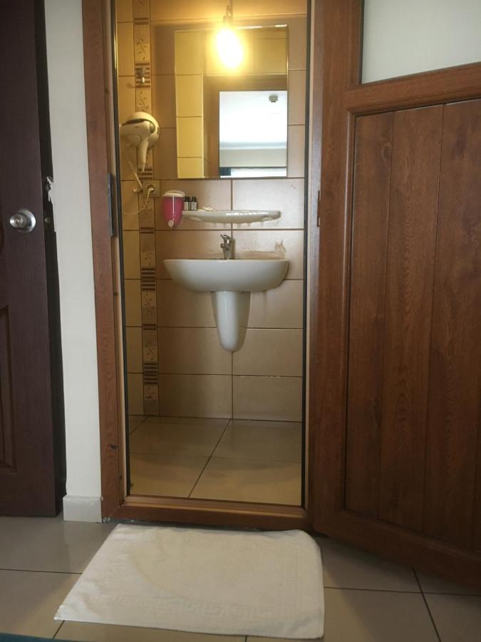 Oezguer Hotel トラブゾン エクステリア 写真